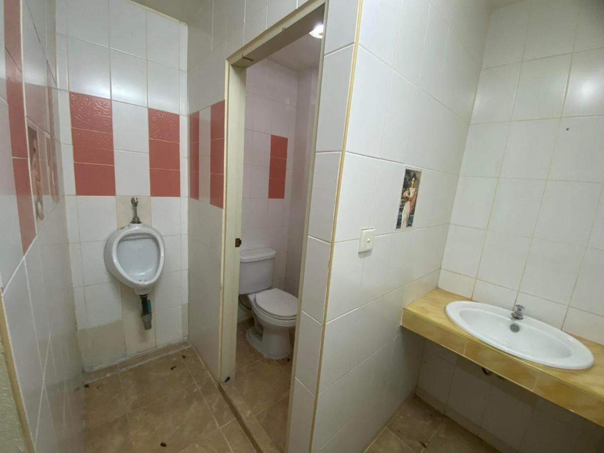 شيانغ ماي Nearthepark Backpack Hostel 2 المظهر الخارجي الصورة